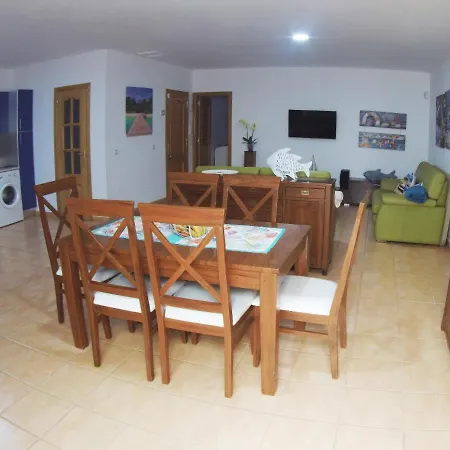 Apartment Pesari El *